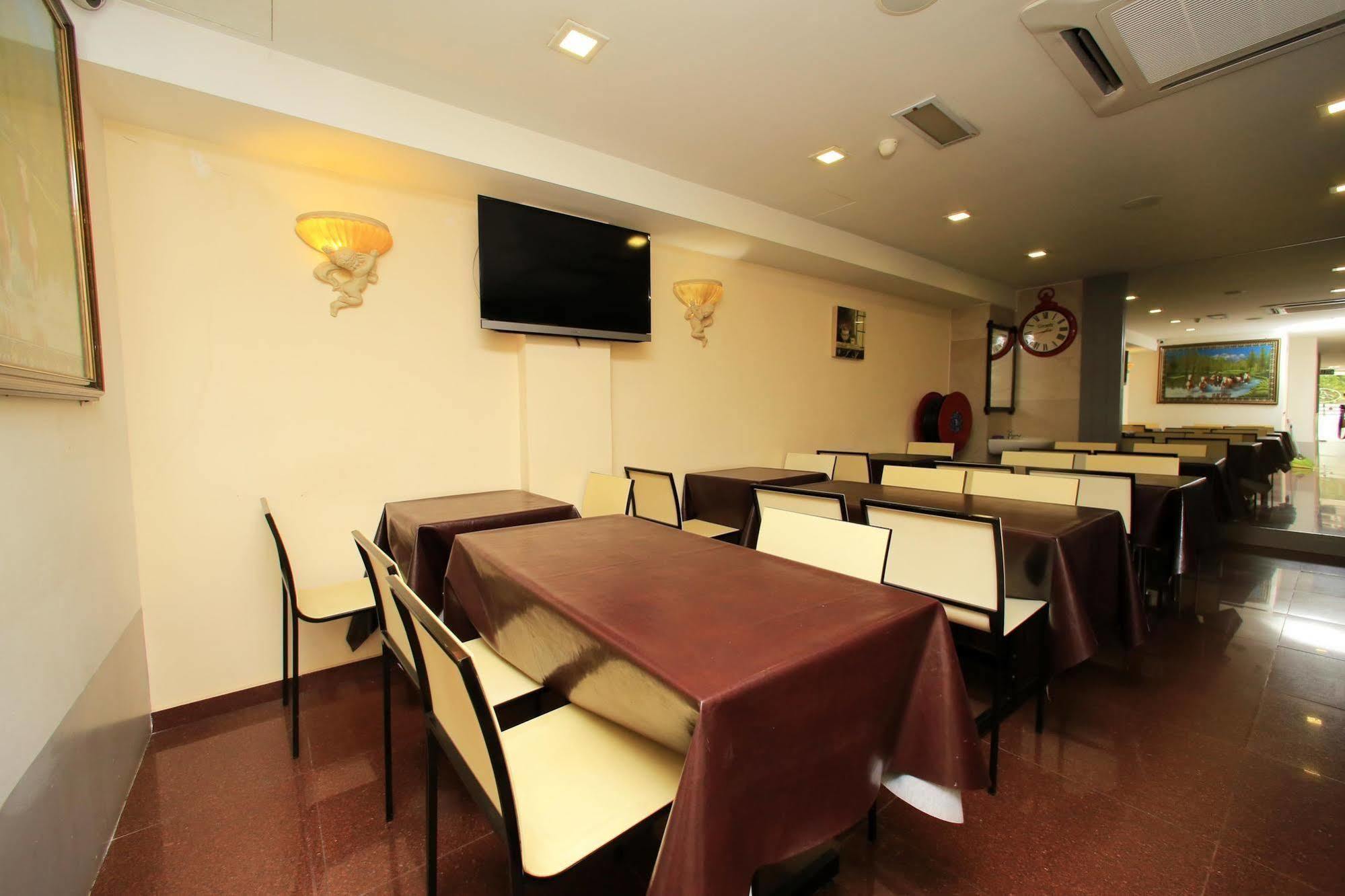 Hotel Seniman Sentul Kuala Lumpur Zewnętrze zdjęcie